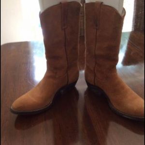 Rare Justin Sheepskin lined suede cowboy boots, women’s 9/men’s 8
